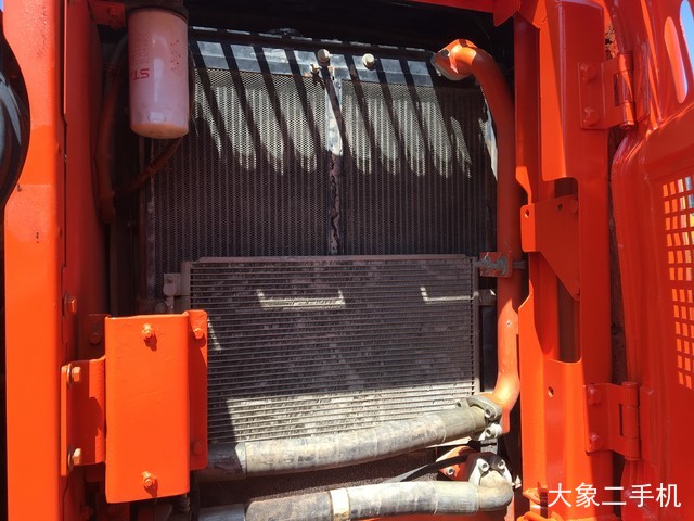 斗山 DX150LC 挖掘机