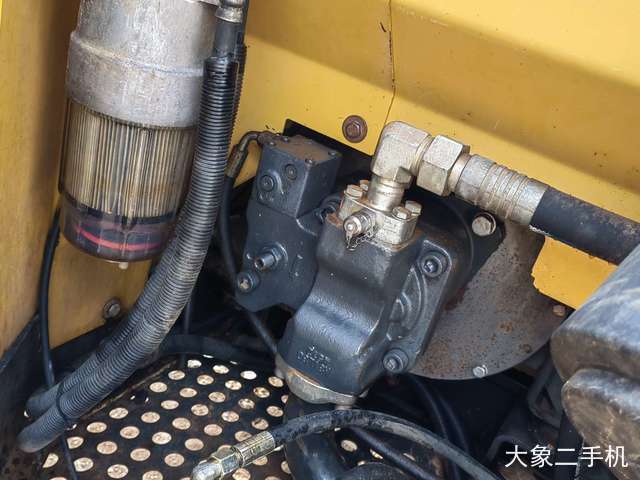 徐工 XE80D 挖掘机