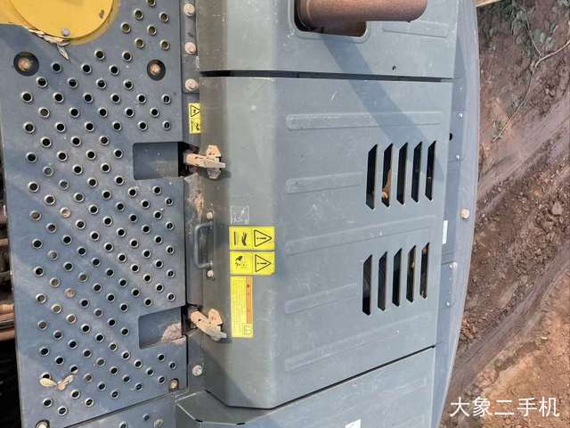 沃尔沃 EC200D 挖掘机