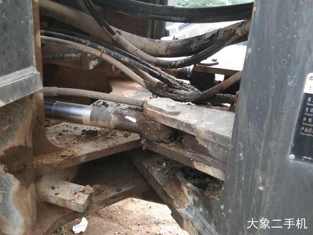 山东临工 L955F 装载机