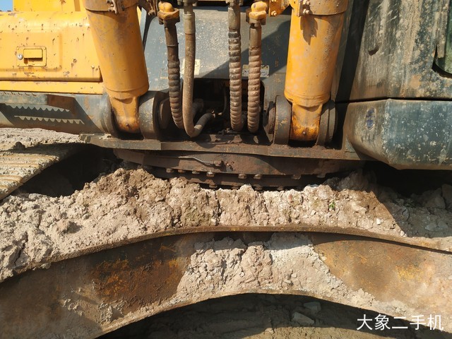 现代 R335LC-7 挖掘机