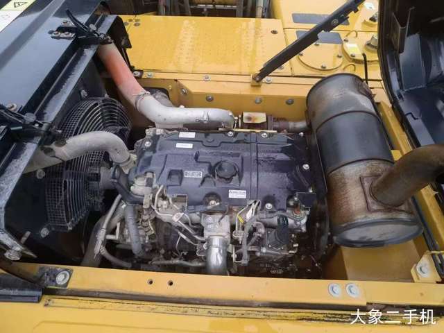 三一重工 SY215C 挖掘机