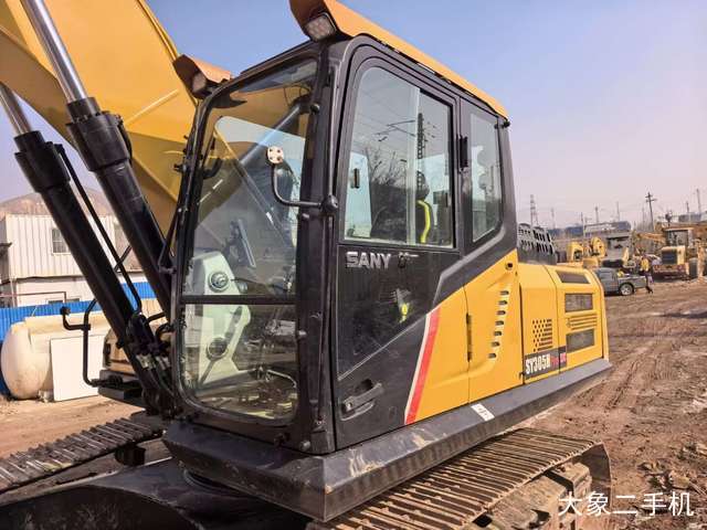 三一重工 SY245H 挖掘机