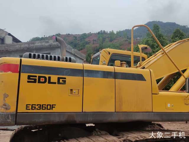 山东临工 E6300F 挖掘机