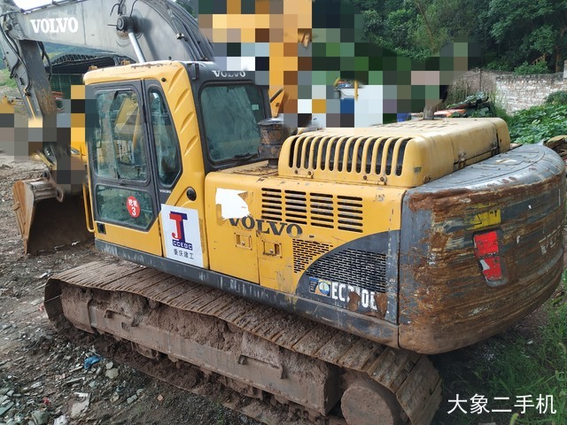 沃尔沃 EC210BLC 挖掘机