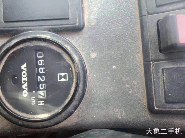 沃尔沃 SD200DX 挖掘机