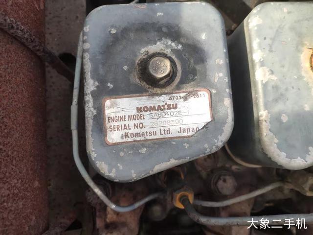 小松 PC220-6 挖掘机