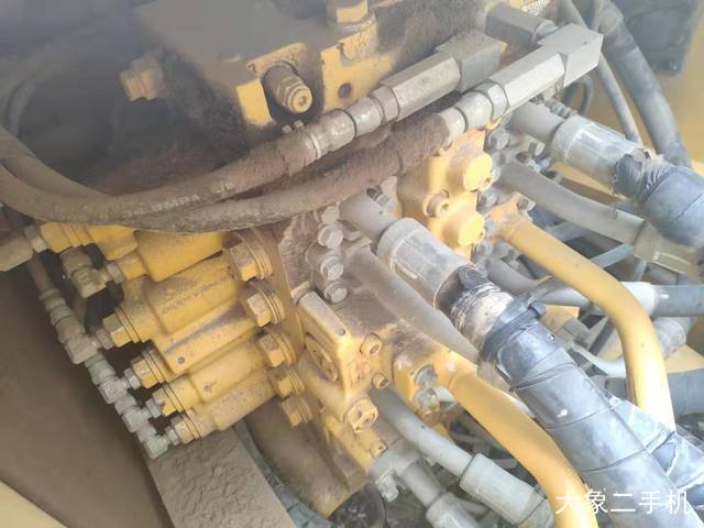 小松 PC220-8 挖掘机