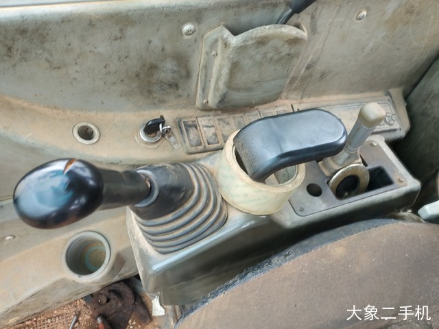 柳工 CLG906C 挖掘机