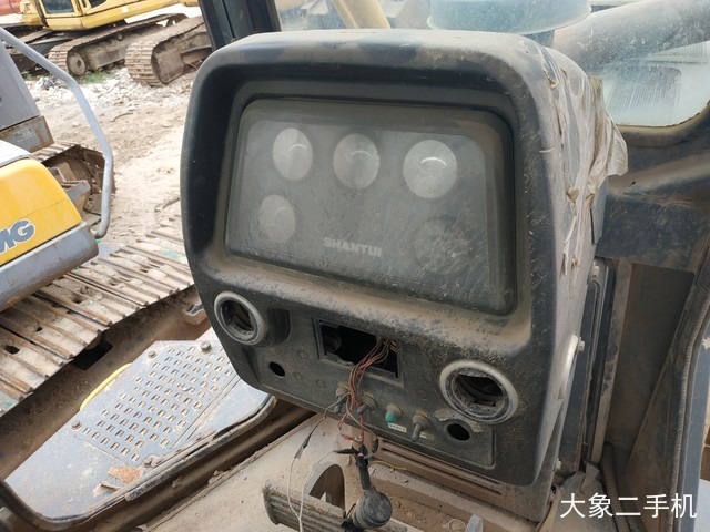 山推 SD13标准型 推土机
