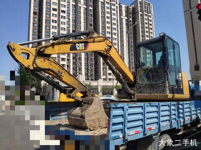 卡特彼勒 305.5E2小型液压 挖掘机