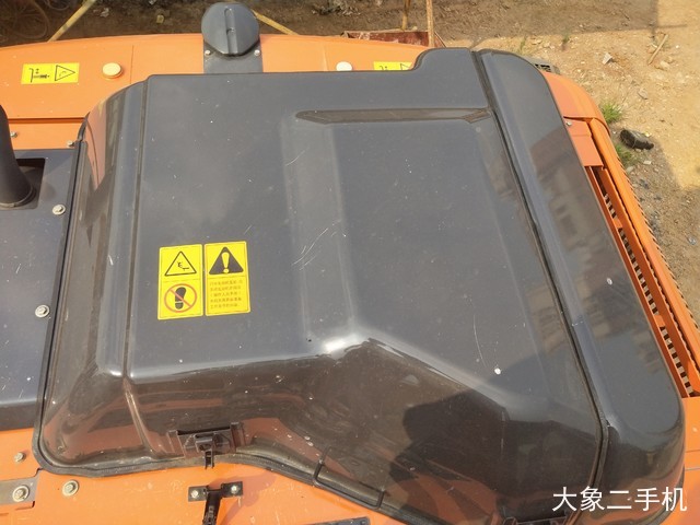 日立 ZX200-5A 挖掘机