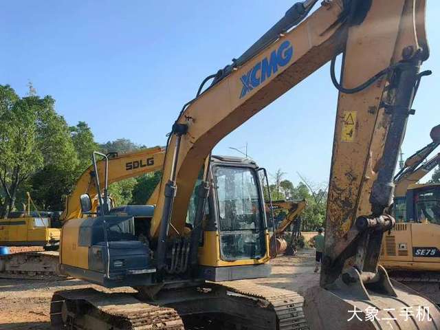 徐工 XE150 挖掘机