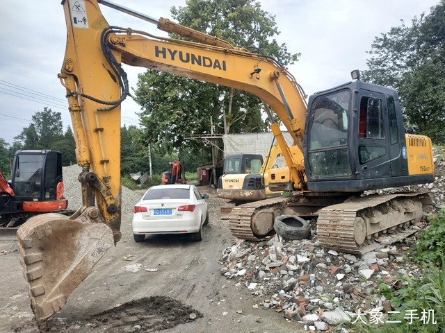 现代 R150LC-7 挖掘机