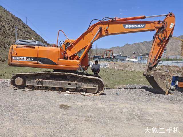 斗山 DH225LC-9 挖掘机