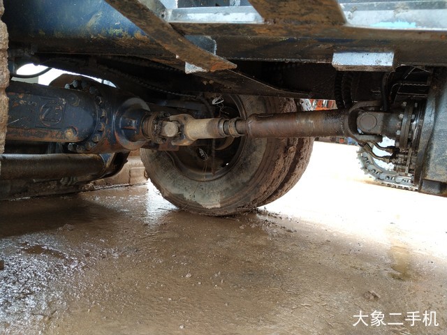 现代 R130W-5 挖掘机