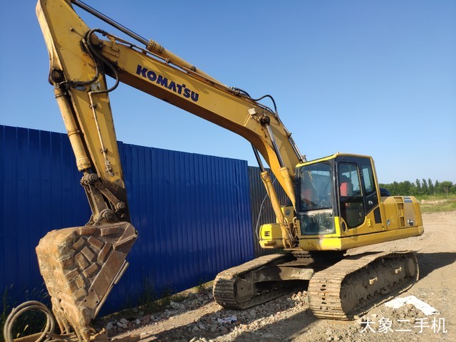 小松 PC220-8 挖掘机