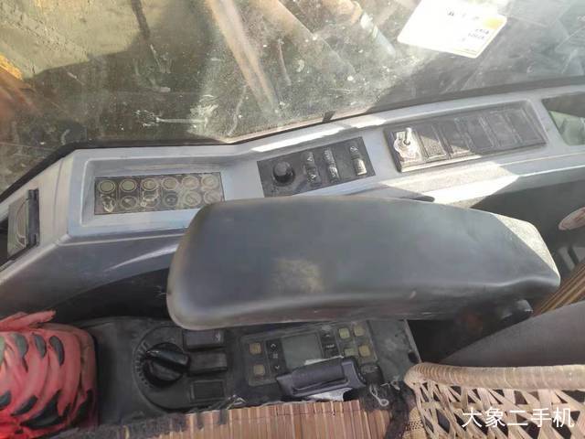 现代 R150W-9 挖掘机