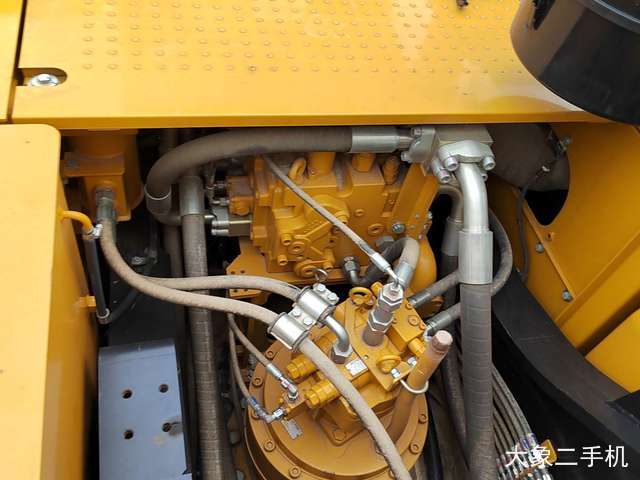 三一重工 SY375H 挖掘机