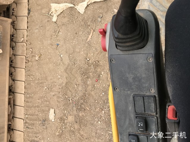 沃尔沃 EC200D 挖掘机