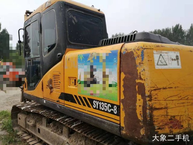 三一重工 SY135C 挖掘机