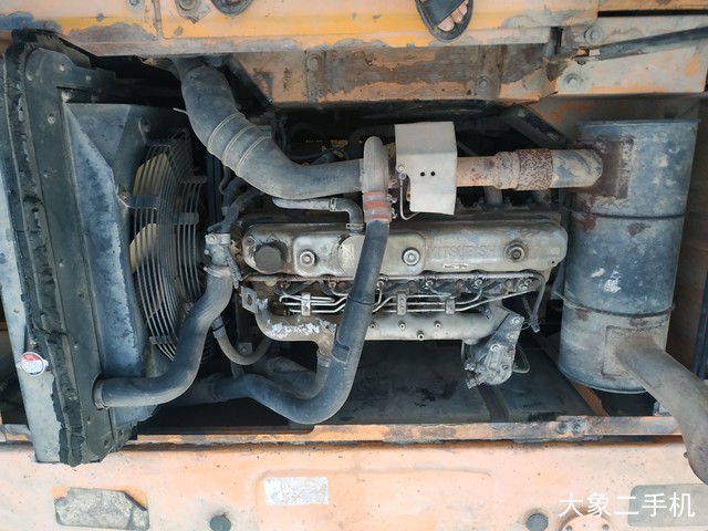 三一重工 SY215C 挖掘机