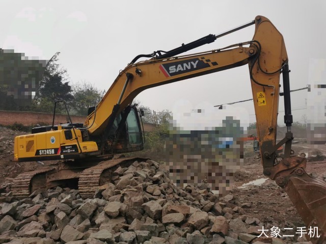 三一重工 SY200C 挖掘机