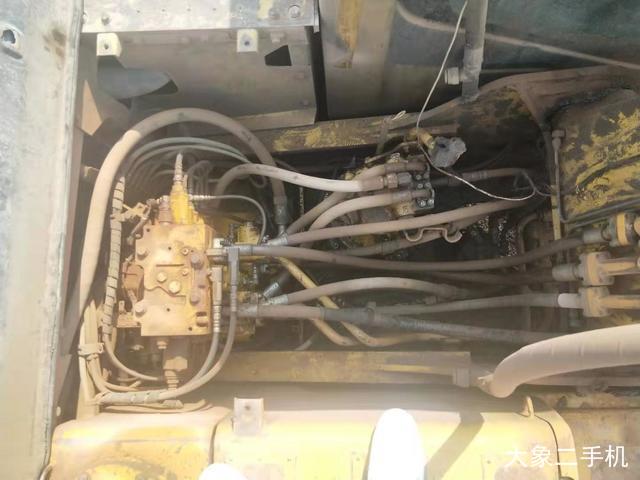 小松 PC200-8 挖掘机