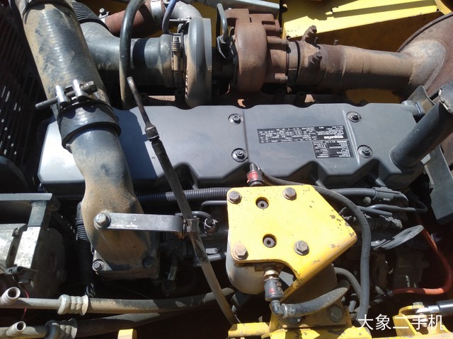 小松 PC240LC-8 挖掘机