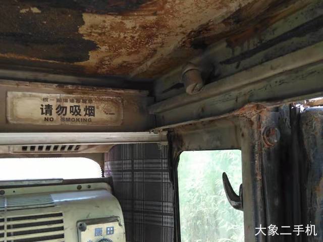 卡特彼勒 320B 挖掘机