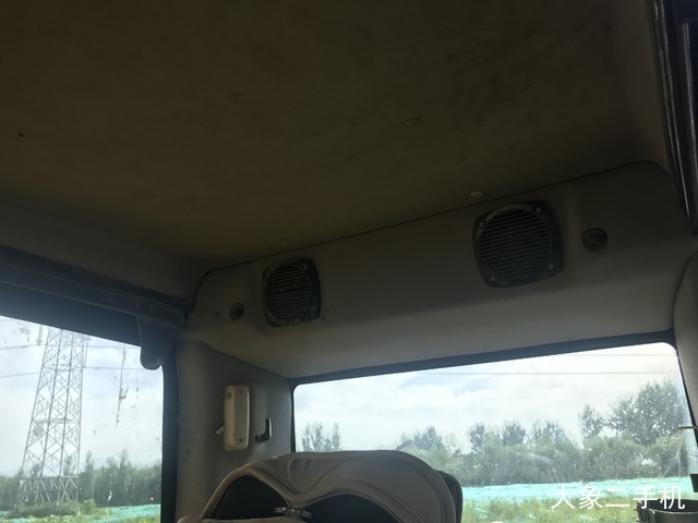 小松 PC240LC-8M0 挖掘机