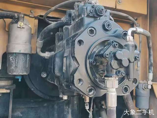 三一重工 SY375H 挖掘机