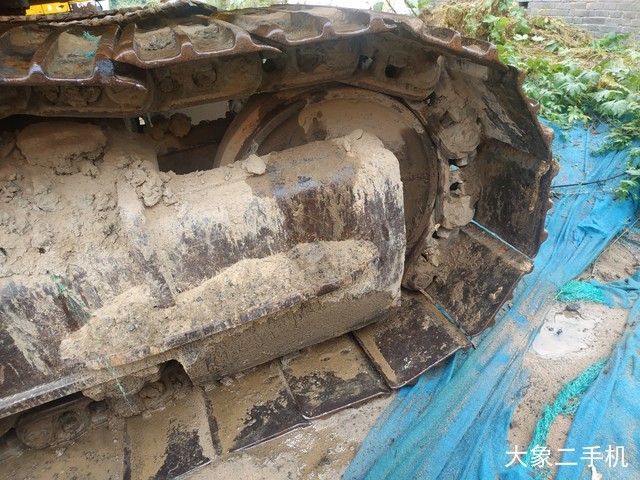 龙工 LG6225 挖掘机