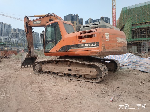 斗山 DH225LC-9 挖掘机