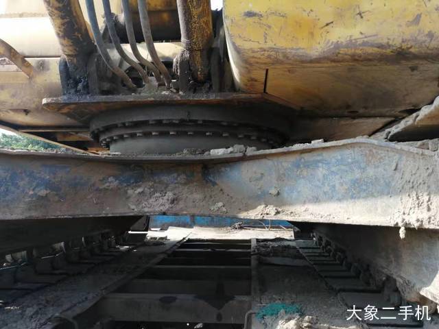 小松 PC130 挖掘机