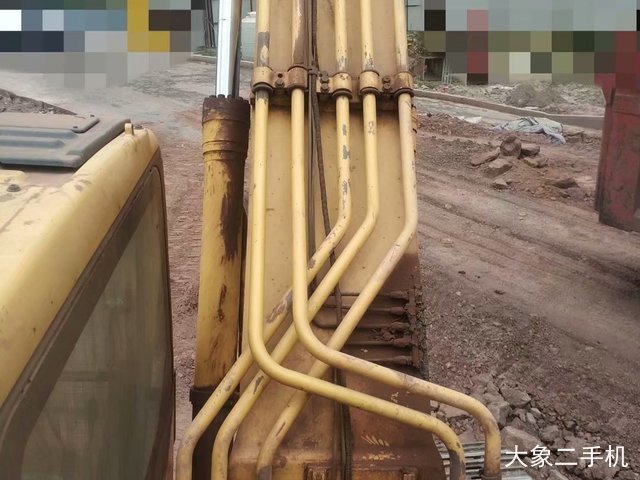 小松 PC200-8 挖掘机