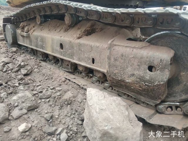 小松 PC200-8 挖掘机