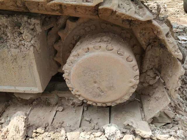 雷沃重工 FR225E 挖掘机