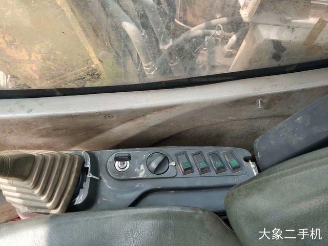 徐工 XE150 挖掘机