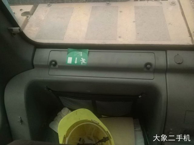 山东临工 LG6135E 挖掘机