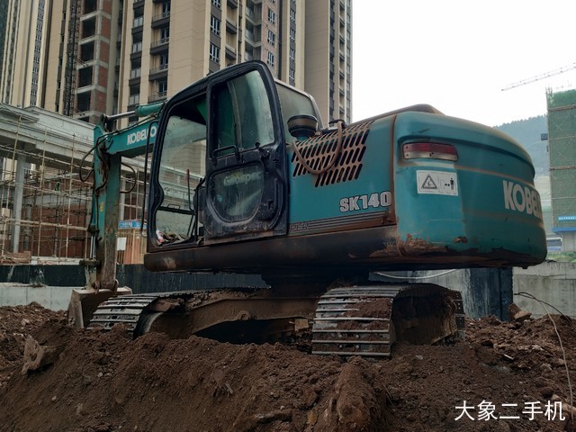 神钢 SK140LC-8 挖掘机