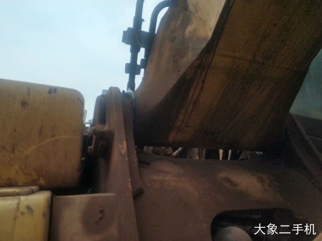 小松 PC200-8 挖掘机