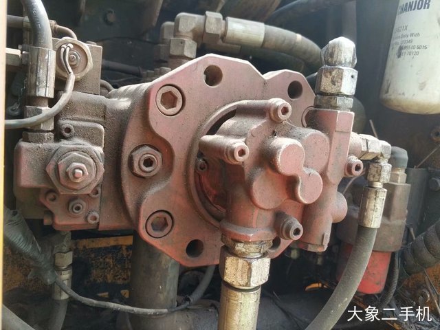 徐工 XE150 挖掘机