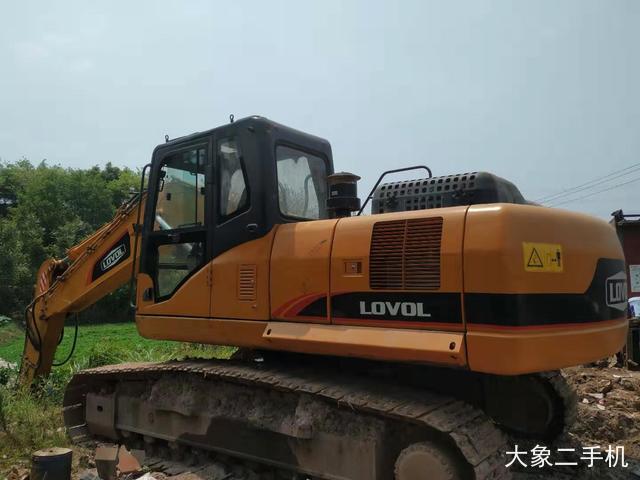 雷沃重工 FR225E 挖掘机