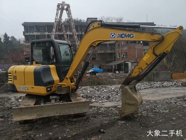 徐工 XE60CA 挖掘机