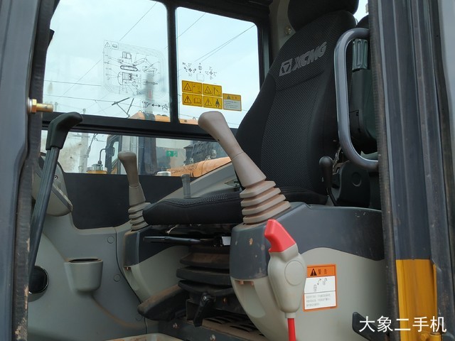 徐工 XE55D 挖掘机