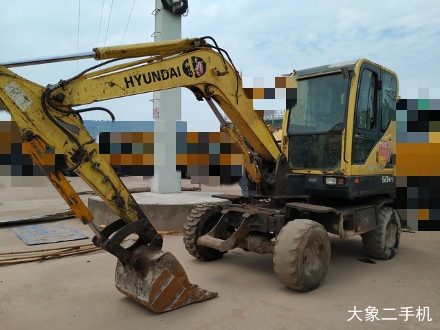 现代 R60W-9 挖掘机