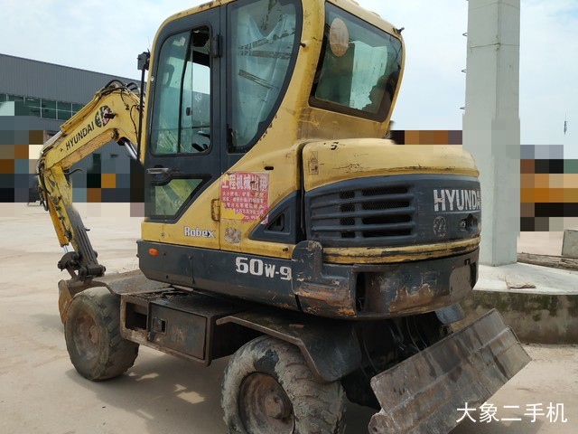 现代 R60W-9 挖掘机