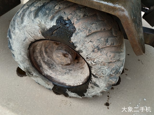 现代 R60W-9 挖掘机