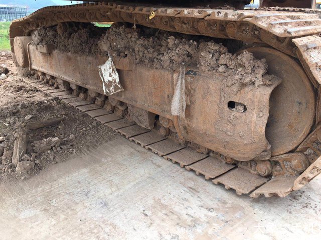 徐工 XE335C 挖掘机